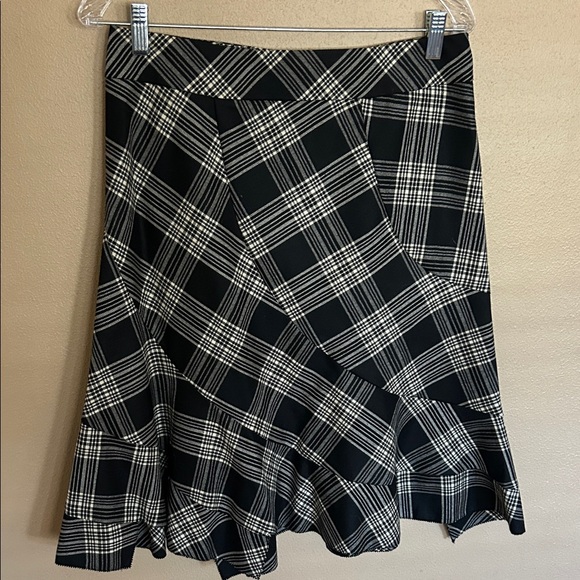 DKNY asymmetrical knee length skirt-sz 8 - Picture 1 of 3